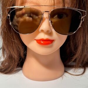 1637 NEW Gold Aviator Sunglasses with Top Bar Detail - Trendy & Chic